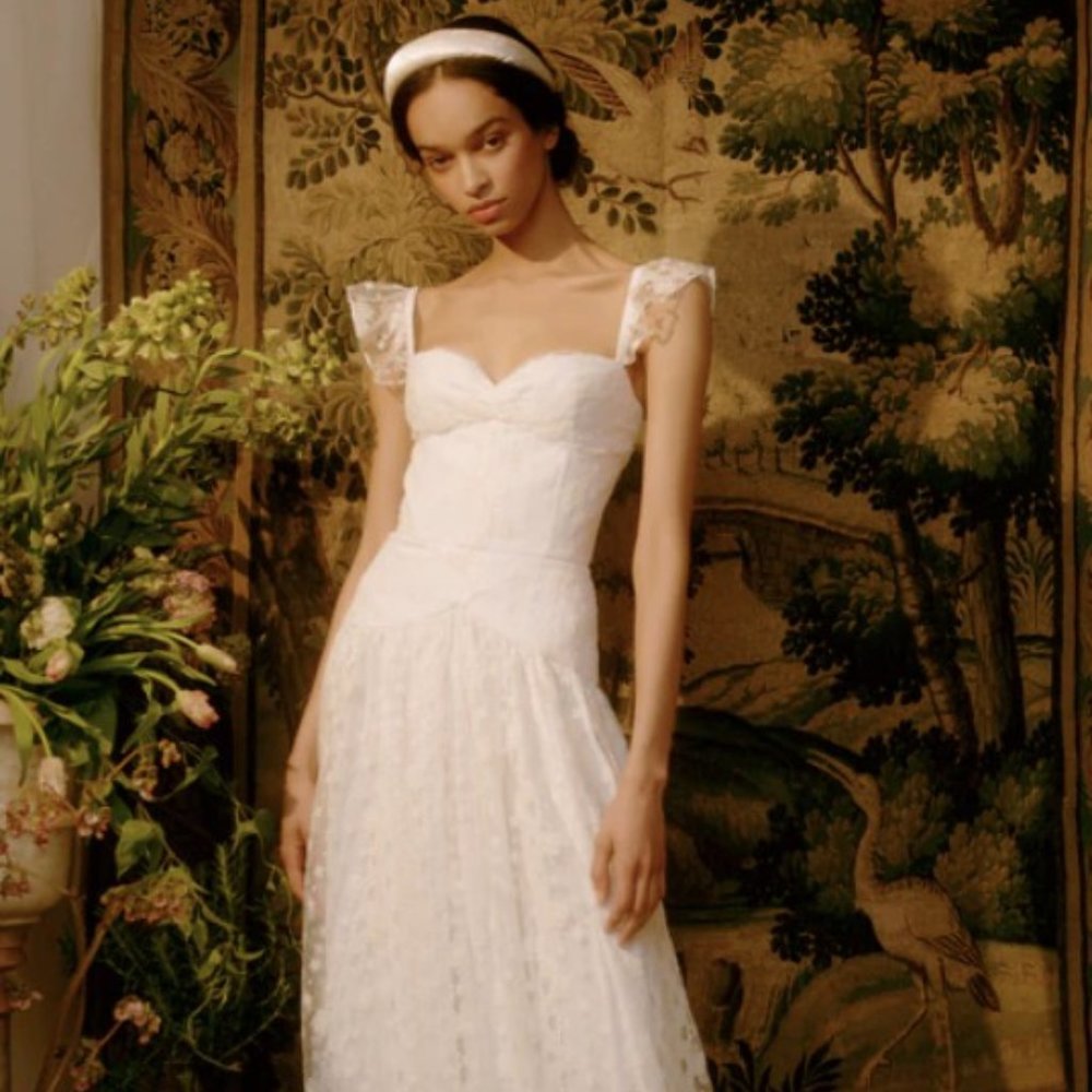 BRAND NEW Markarian wedding gown